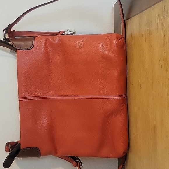 Brighton Shiloh Cross Body Poppy Leather Organizer adjustable strap - Picture 3 of 7